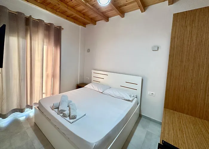 Maison Apartments