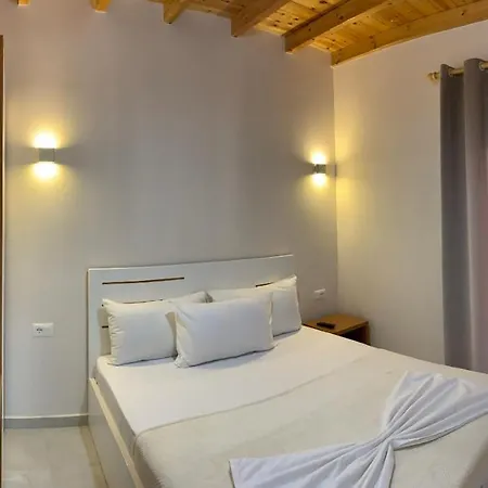 Maison Apartments Vlore Exterior photo