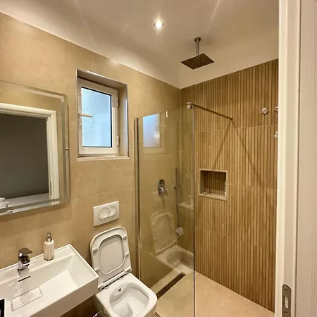 Maison Apartments Vlore Exterior photo