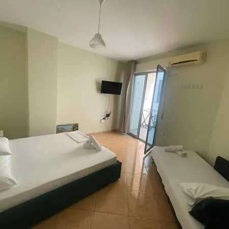 Maison Apartments Vlore Exterior photo