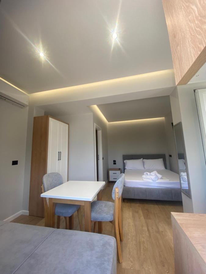 Maison *